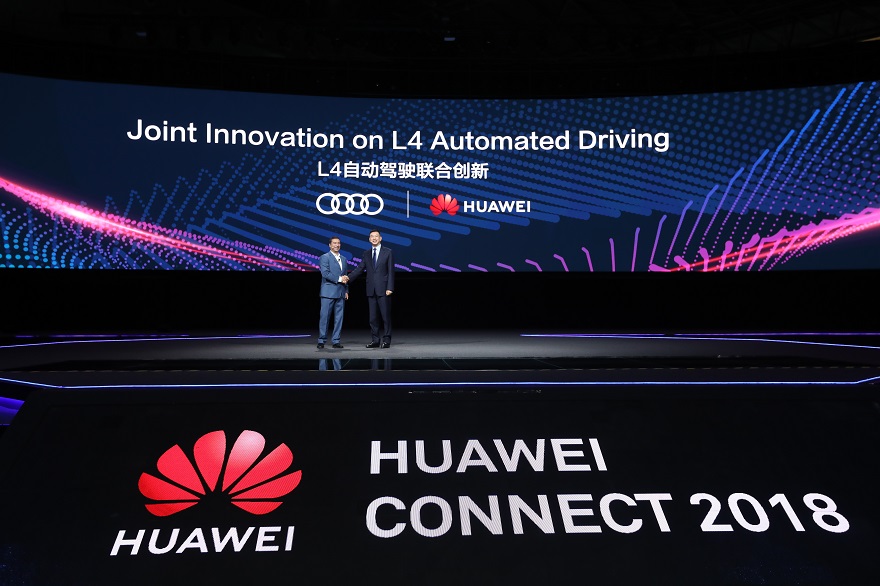 Saad Metz from Audi and William Xu from Huawei at the ceremony