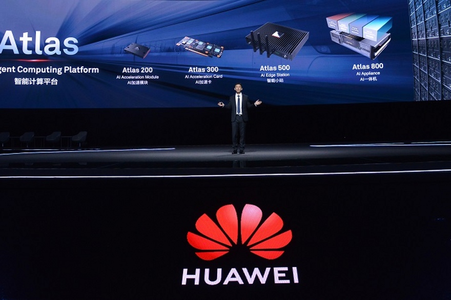 oy Huang, Vice President of the Huawei IT Product Line, delivered a keynote speech and unveiled the Atlas intelligent computing platform