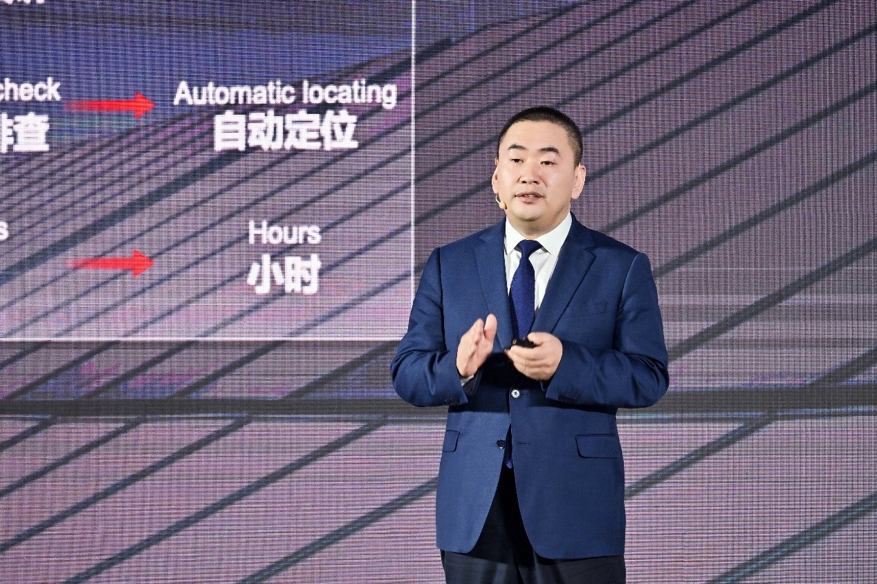 David Sun, Vice President, CEO of the Electric Power Digitalization BU, Huawei delivering a keynote speech