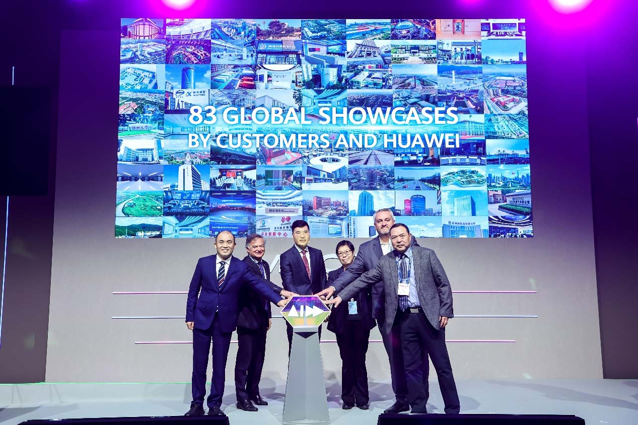 In collaboration with global customers across various industries, Huawei unveiled 83 global showcases