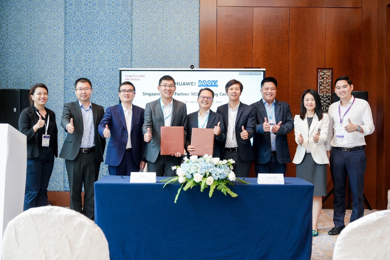 Singapore EmiNET and ROOTS Both Signed MOUs with Huawei at Huawei APAC ...